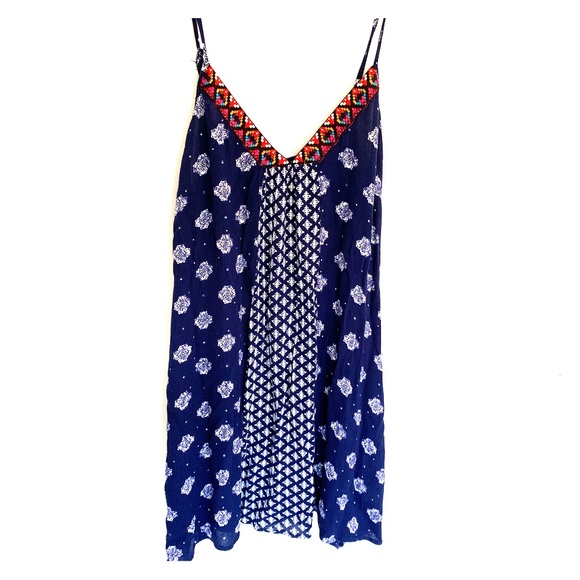 Patterned flow dress - Picture 1 of 4